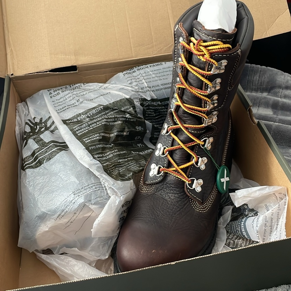 **SOLD**NWT 40 Below Super Timberland Boots. Brown. Men’s Limited Edition